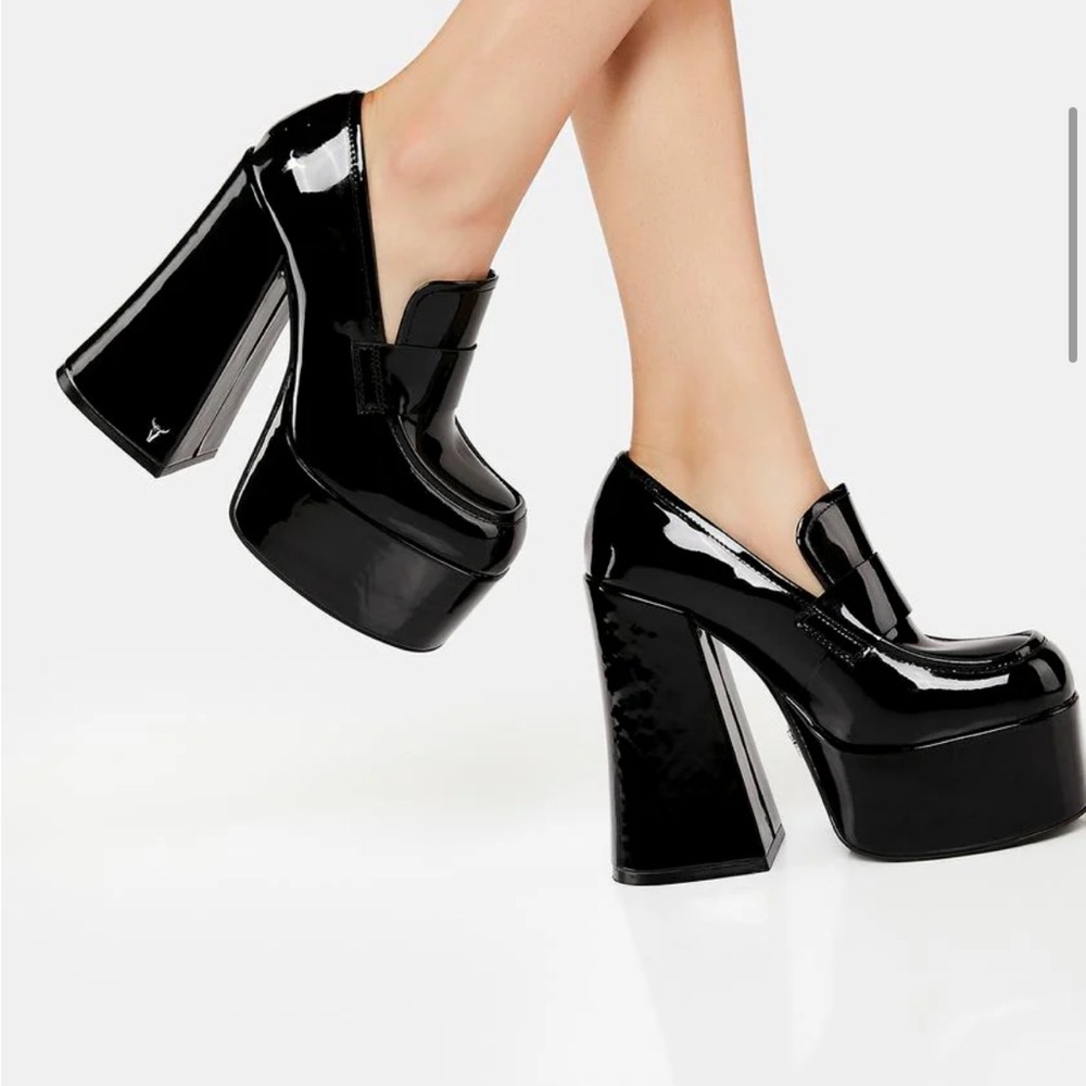 Patent leather Oxford loader platforms